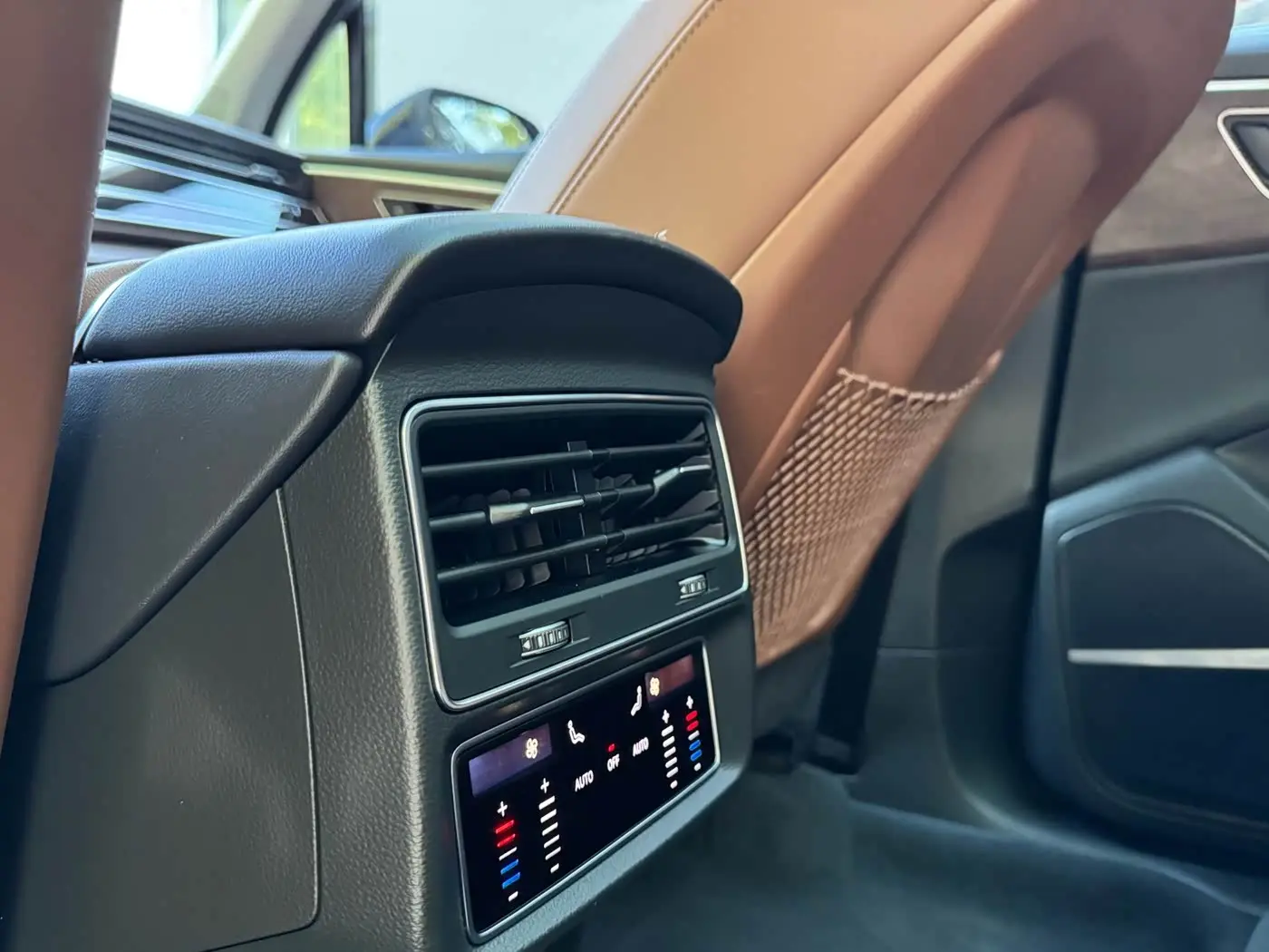 Audi Q7 2025 — Photo 9/9