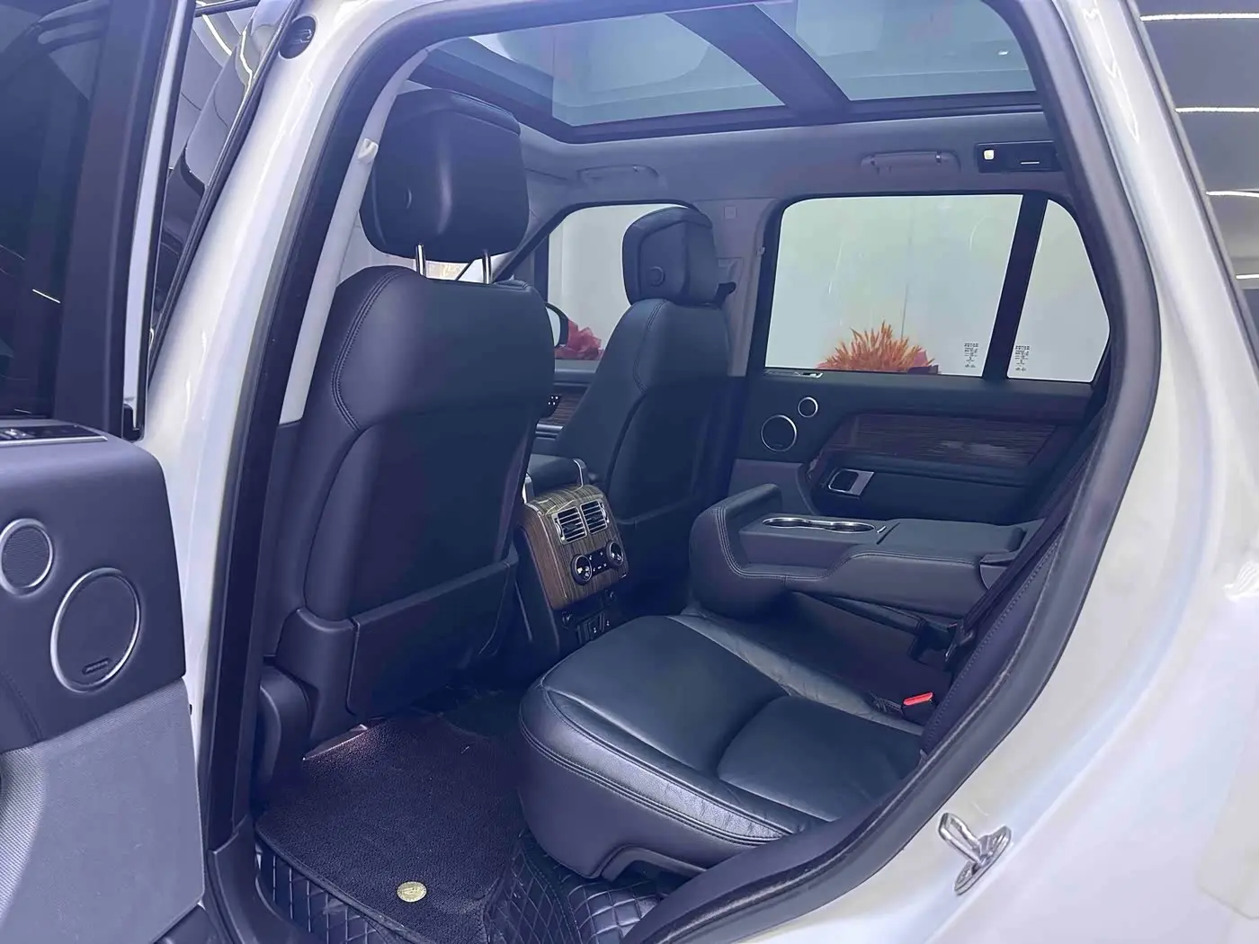 Land Rover Range Rover 2018 — Şəkil 11/19