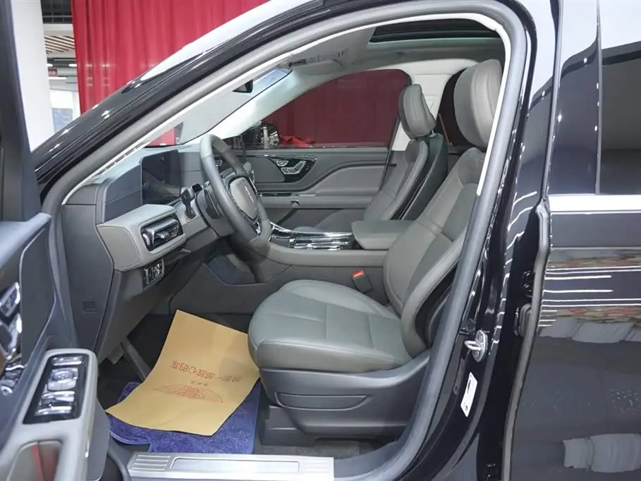Lincoln Aviator 2024 — Photo 20/20
