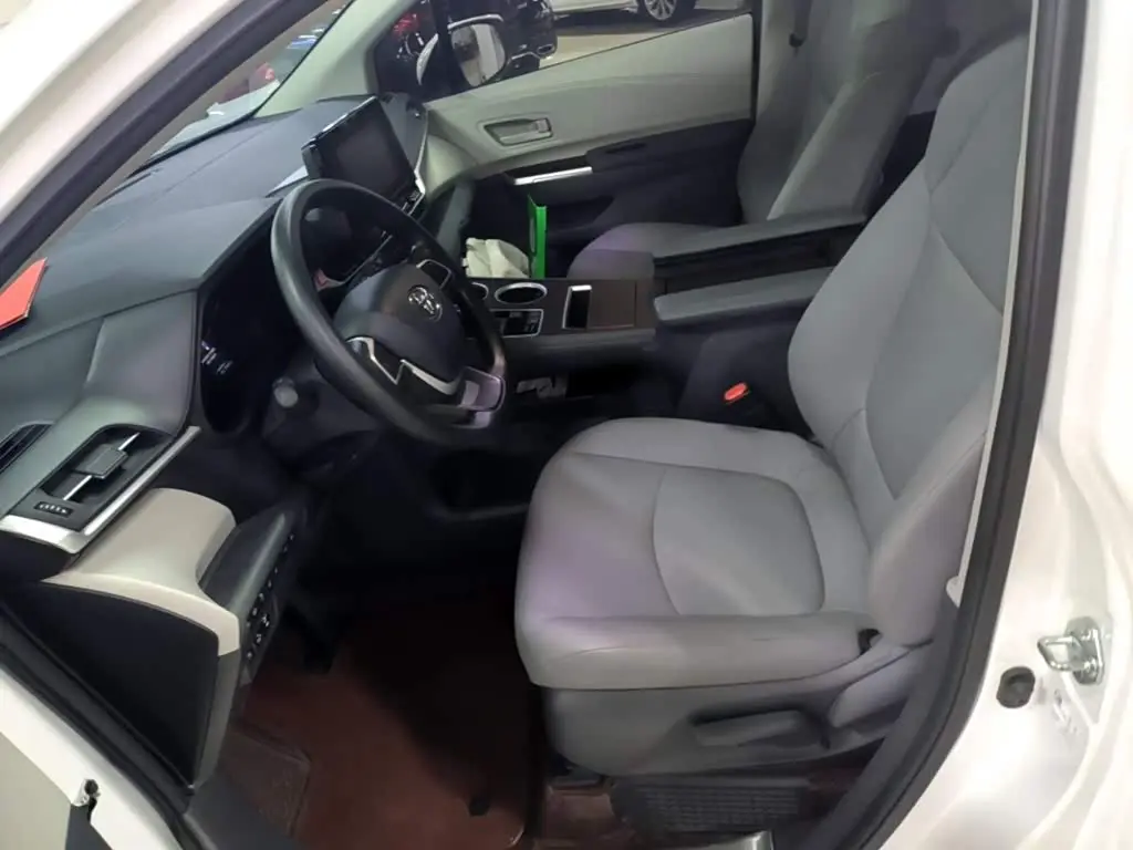 Toyota Granvia 2023 — Şəkil 15/20