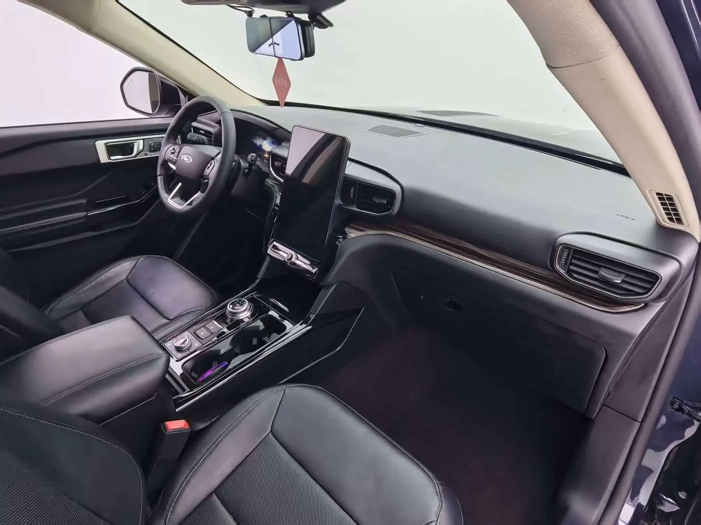 Ford Explorer 2020 — Şəkil 8/20