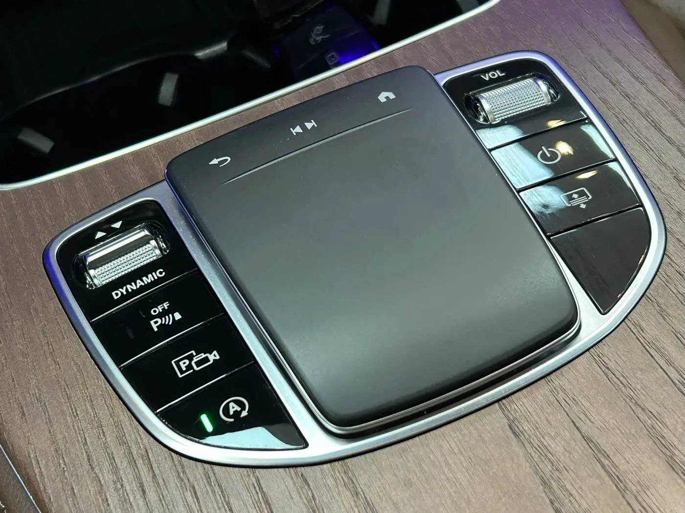 Mercedes-Benz E-Class 2023 — Фото 16/20