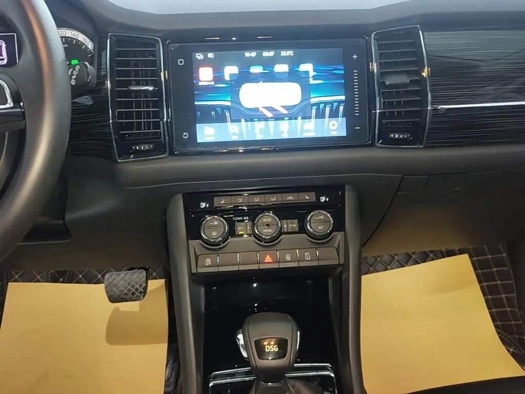 Škoda Kodiaq 2019 — Фото 13/20