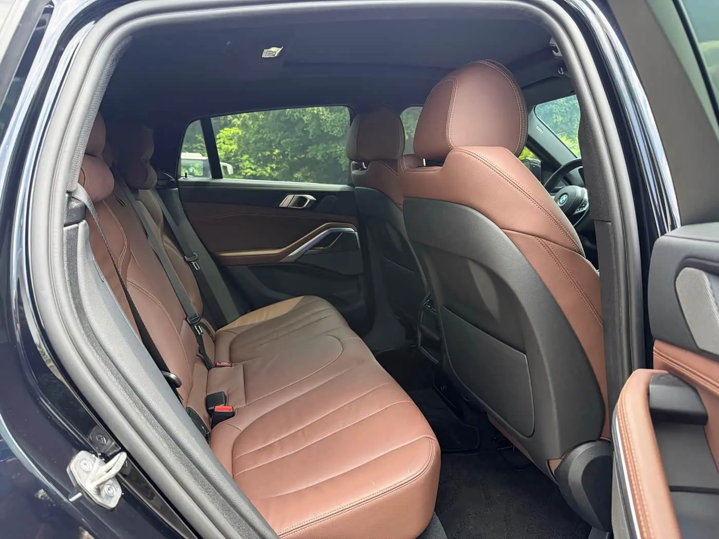 BMW X6 2022 — Photo 11/16