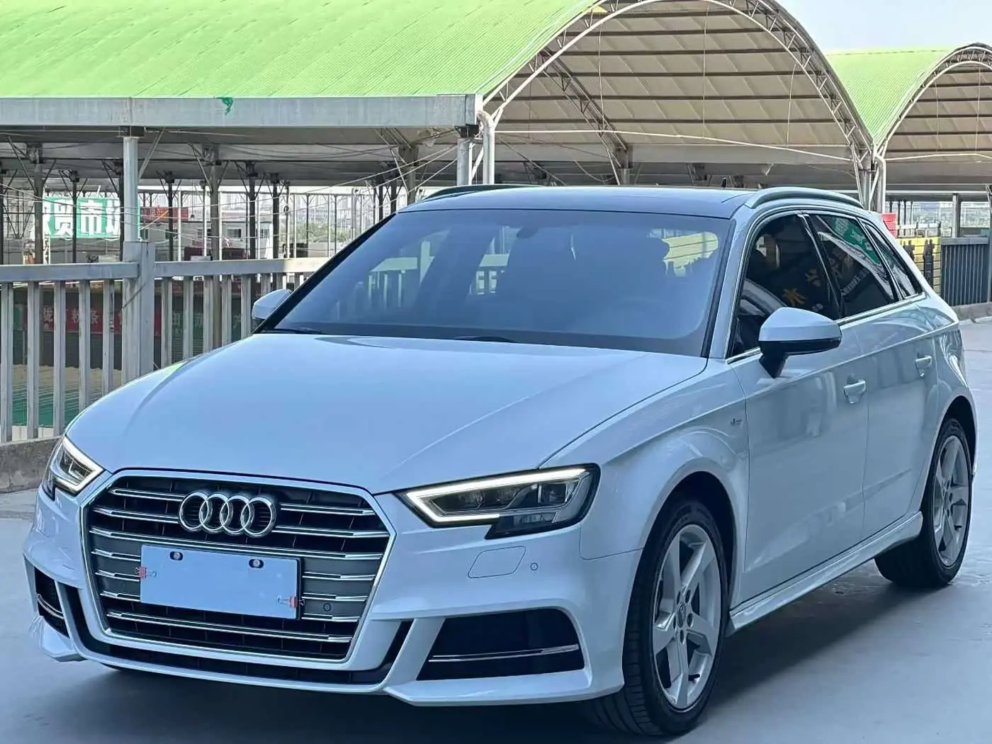 Audi A3 2021 — Şəkil 1/10