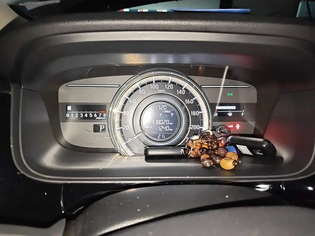 Honda Elysion 2019 — Photo 7/20