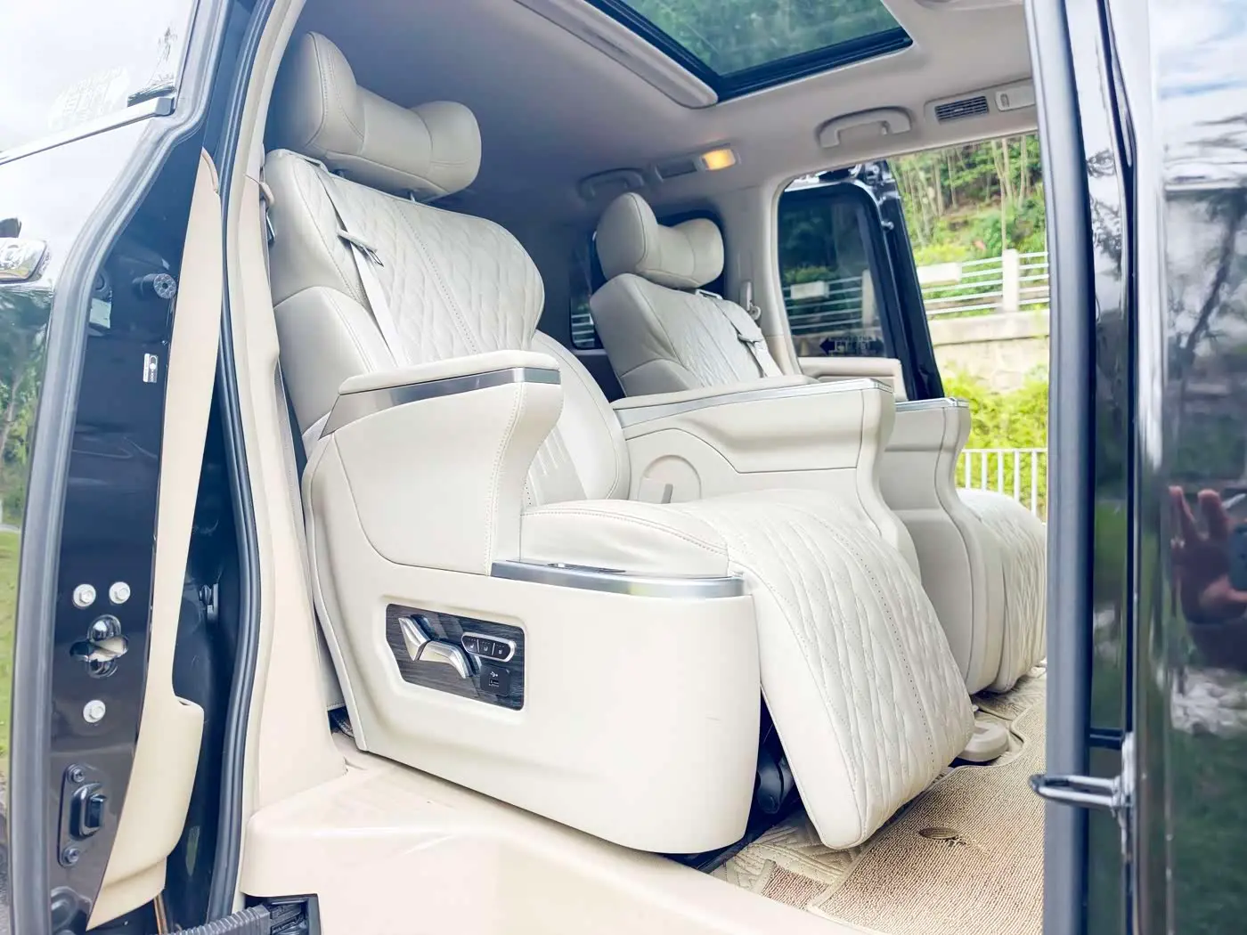 Nissan Quest 2016 — Şəkil 8/12