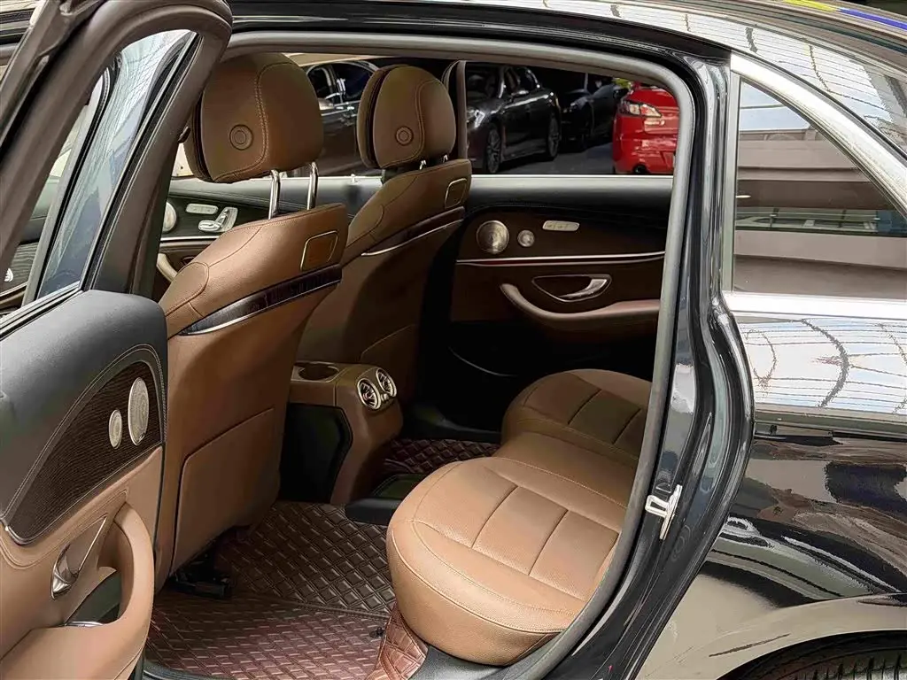 Mercedes-Benz E-Class 2019 — Şəkil 6/18