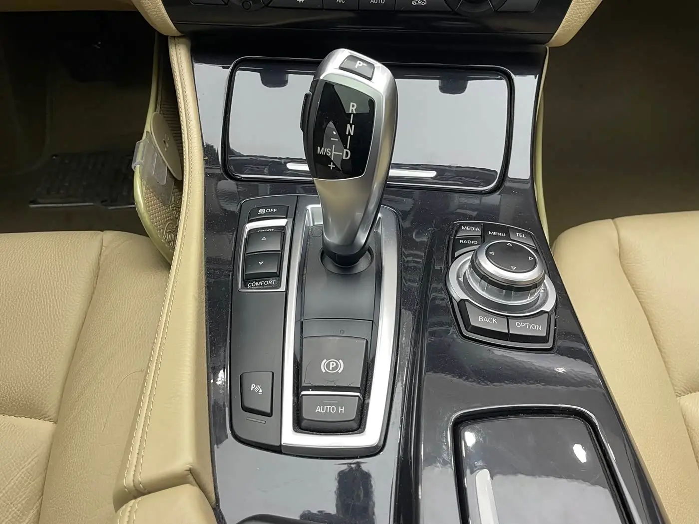 BMW 5 Series 2013 — Фото 16/20