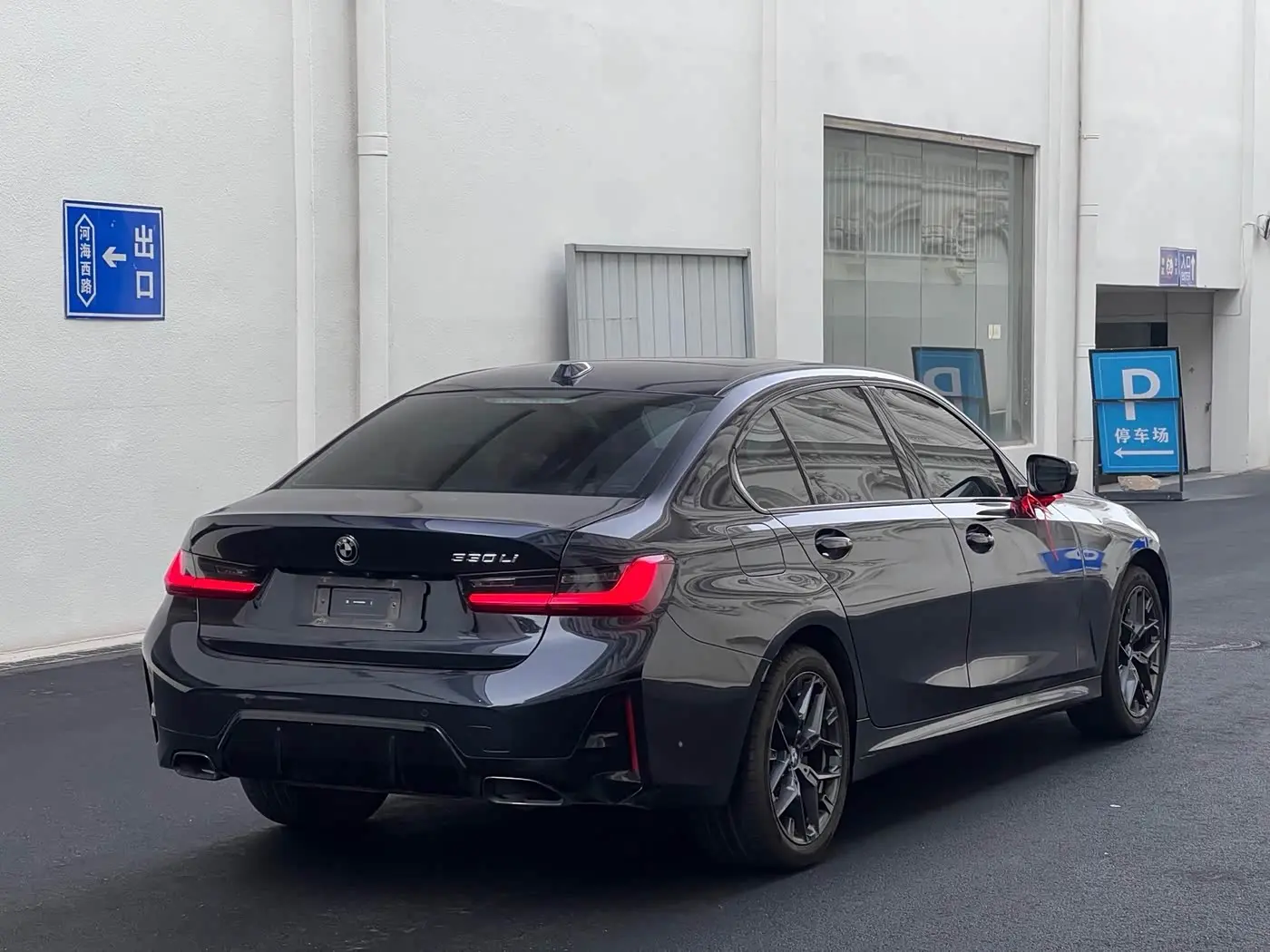 BMW 3 Series 2025 — Photo 9/9