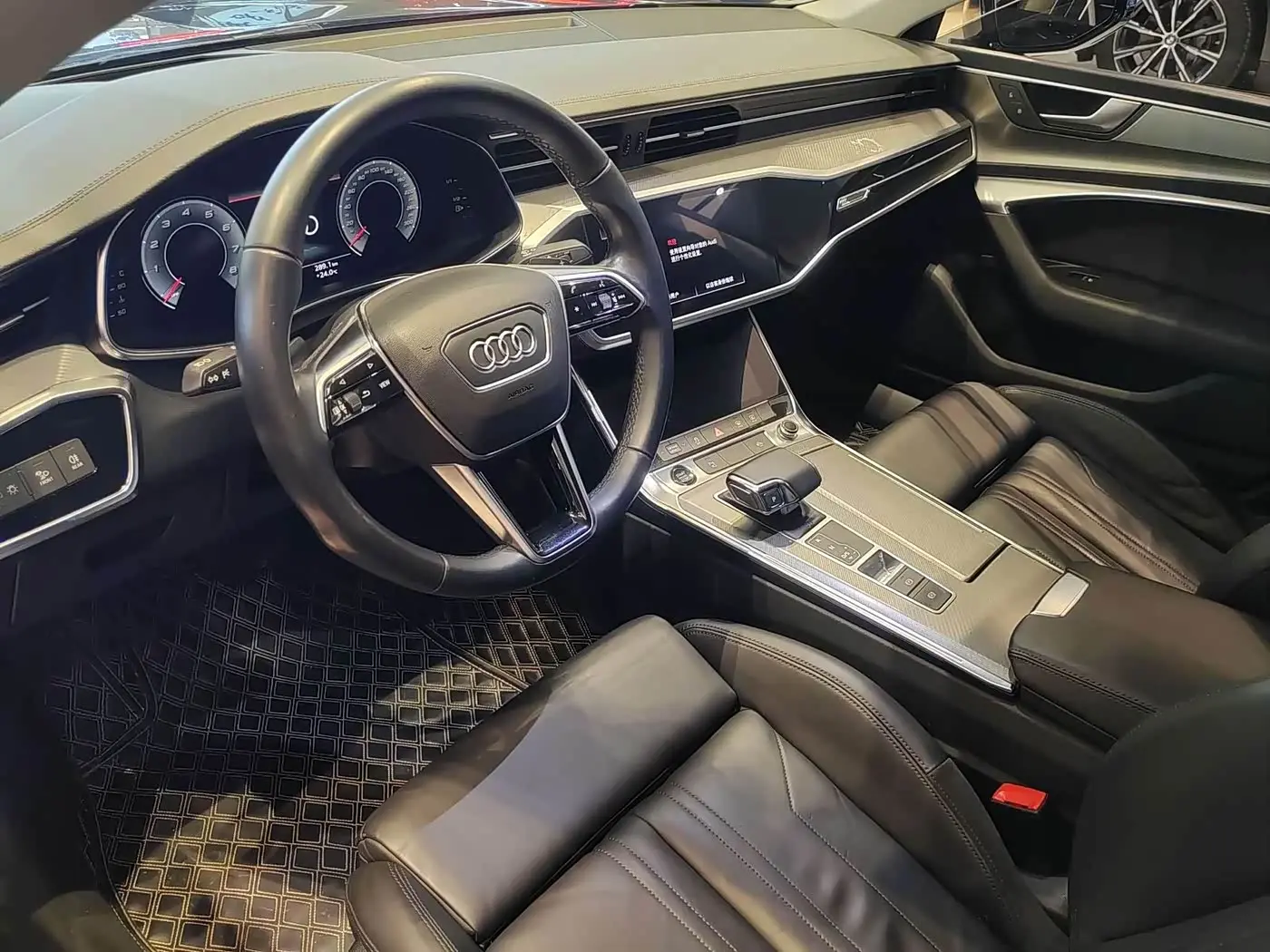 Audi A7 2021 — Фото 4/20