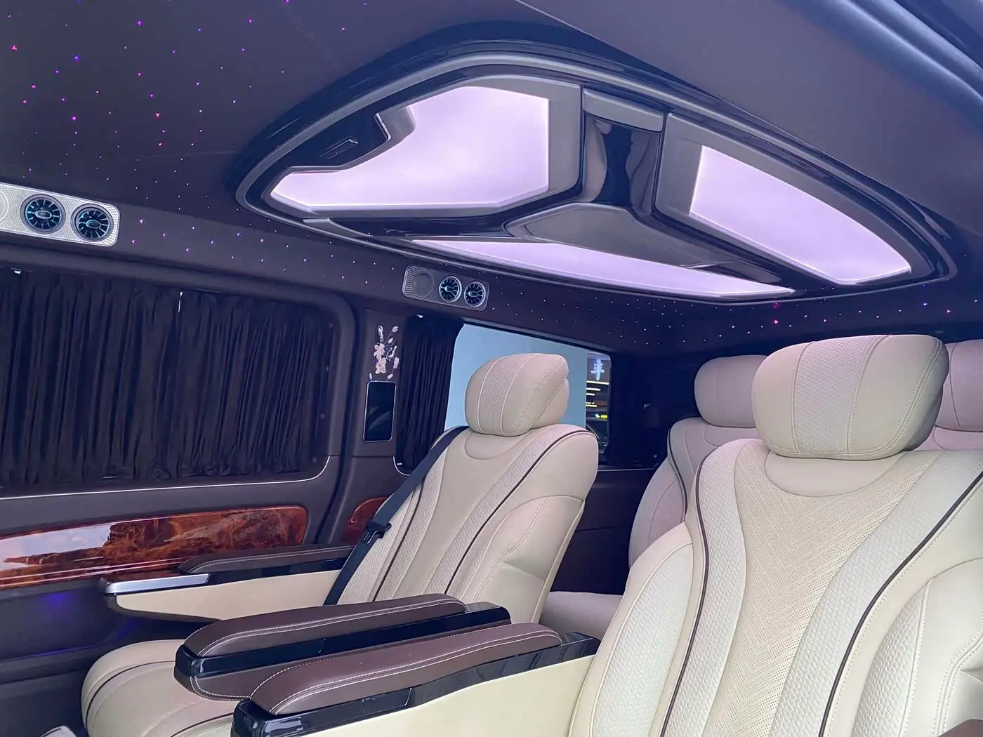 Mercedes-Benz Vito 2023 — Фото 16/20