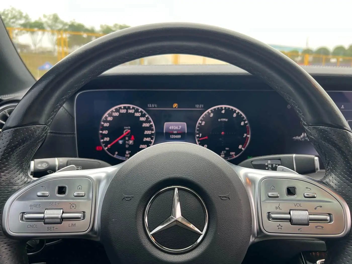 Mercedes-Benz E-Class 2019 — Фото 14/14