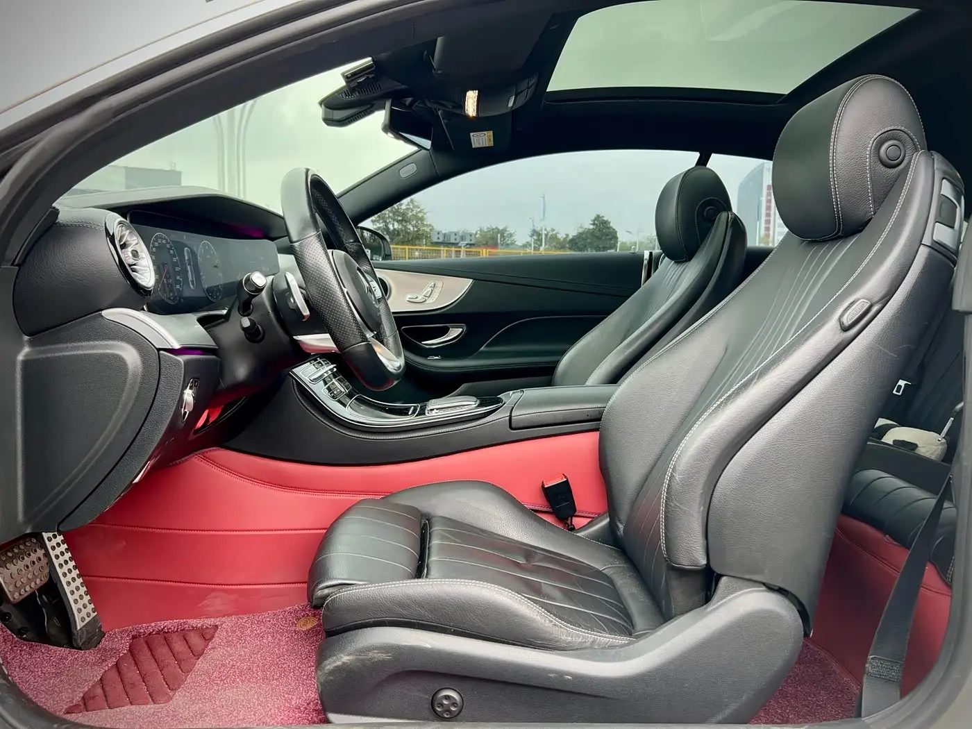 Mercedes-Benz E-Class 2019 — Фото 10/14