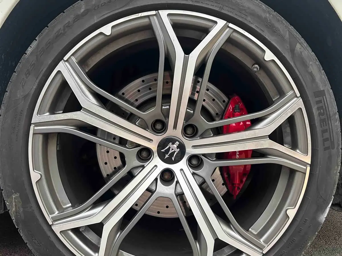 Maserati Quattroporte 2016 — Şəkil 13/16