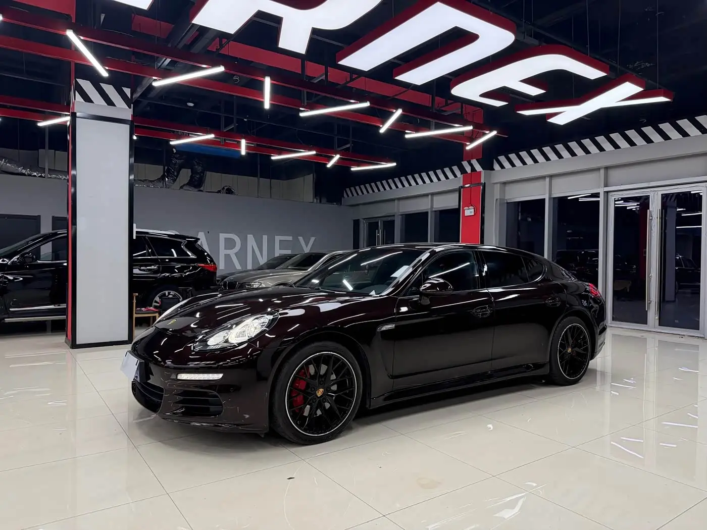Porsche Panamera 2011 — Şəkil 1/20