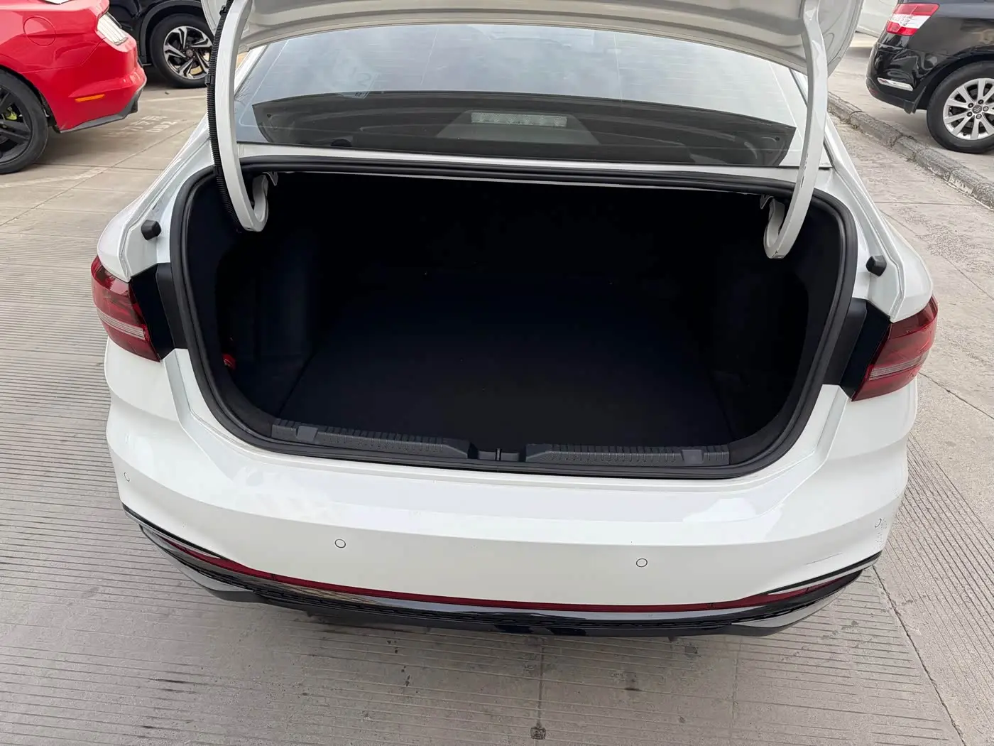 Volkswagen Lavida 2022 — Photo 13/13