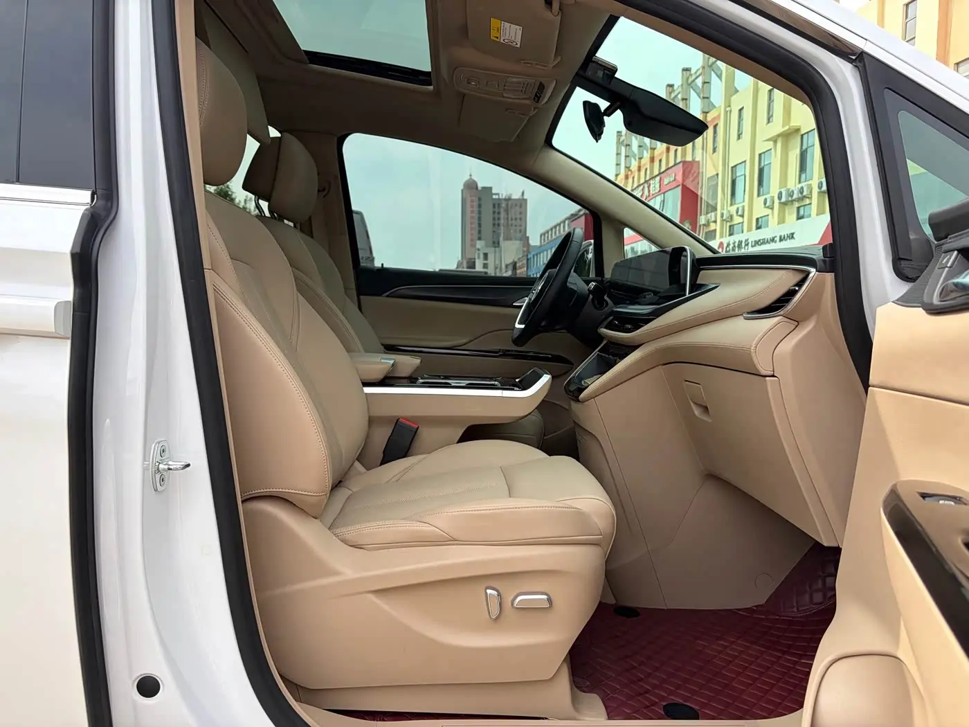 Buick GL8 New Energy 2025 — Şəkil 10/15