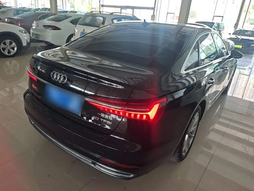 Audi A6L 2020 — Photo 7/20