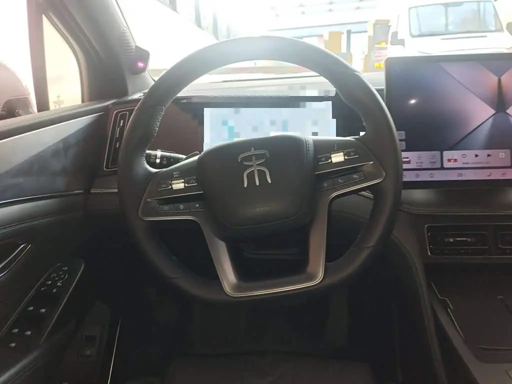 BYD Song L DM-i 2025 — Фото 6/20