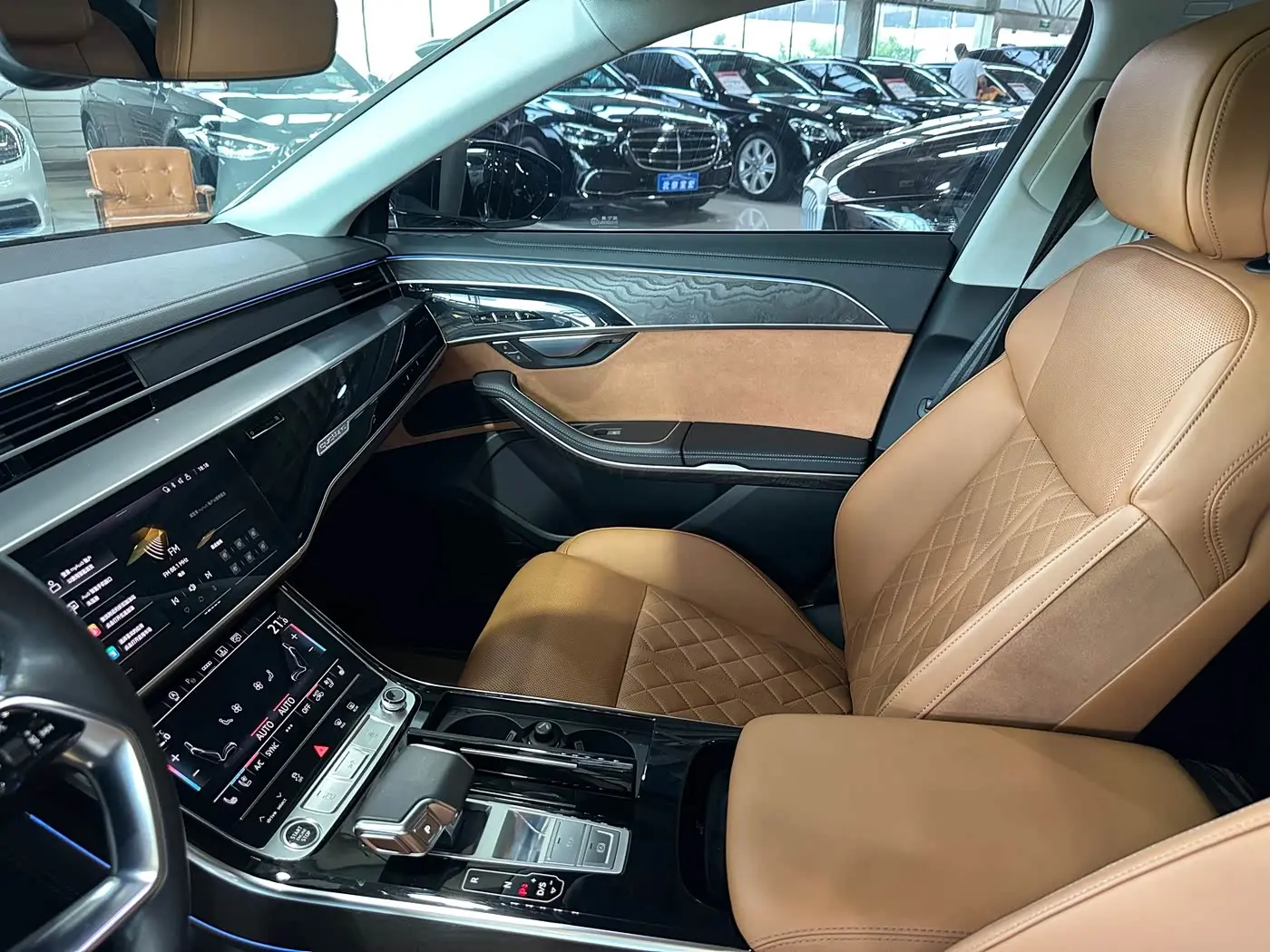 Audi A8 2024 — Photo 13/17