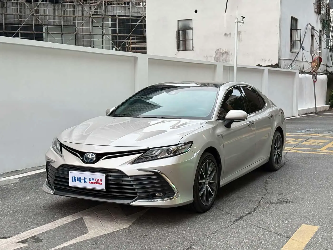 Toyota Camry 2021 — Şəkil 1/18
