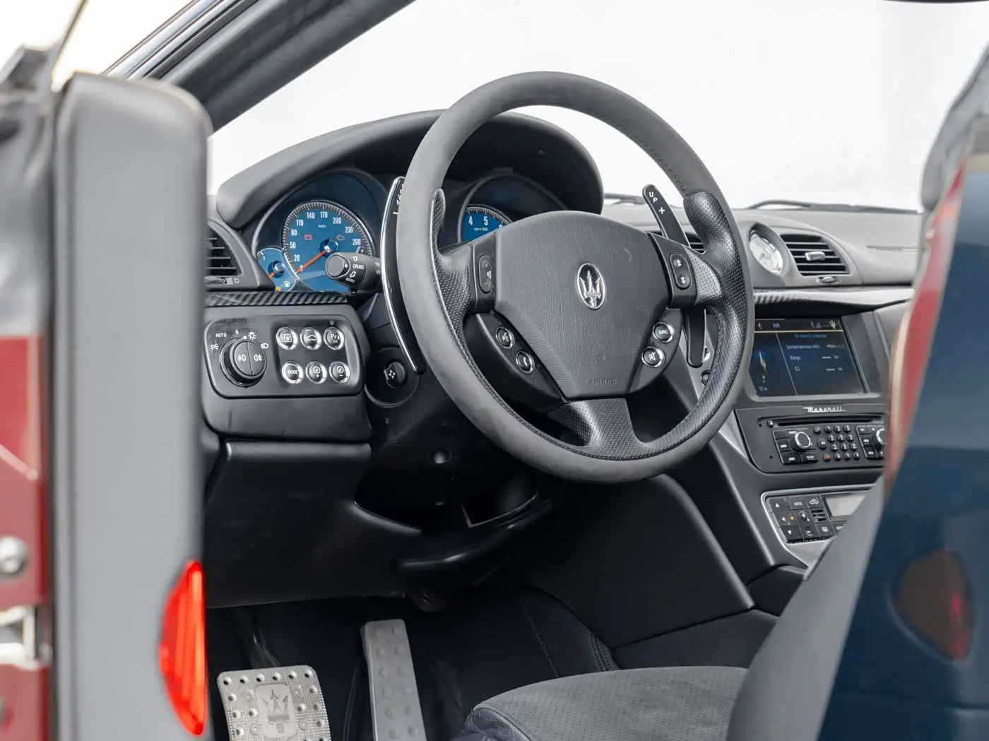 Maserati GranTurismo 2018 — ფოტო 6/17