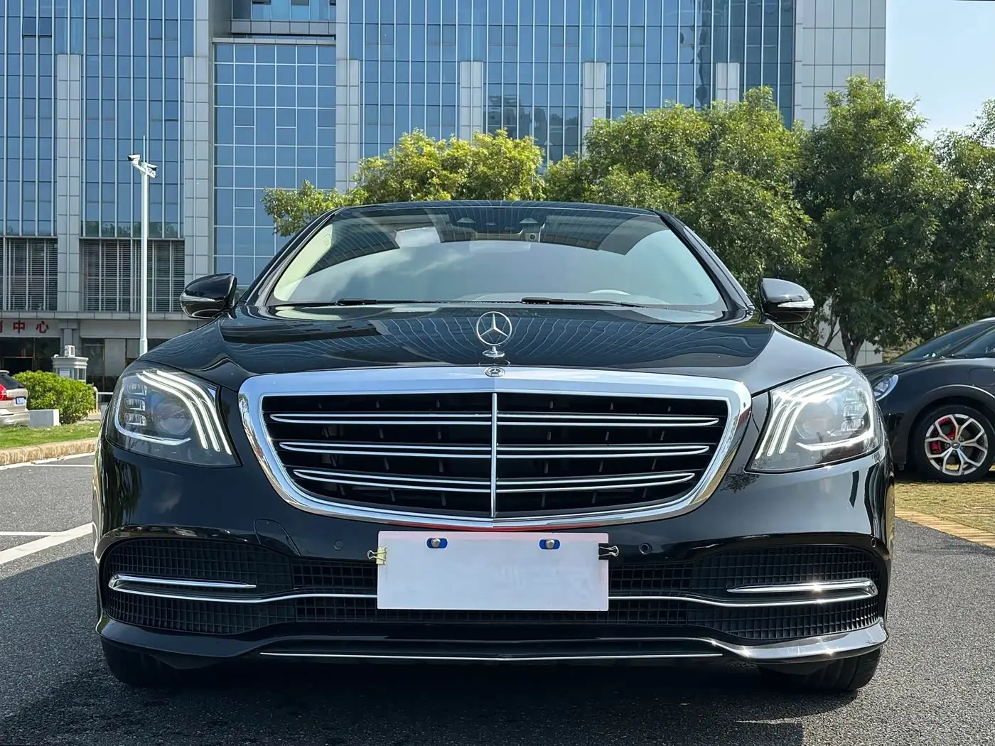 Mercedes-Benz S-Class 2020 — Photo 2/16