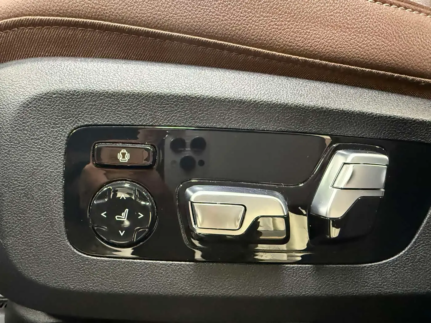 BMW X7 2020 — Photo 13/20