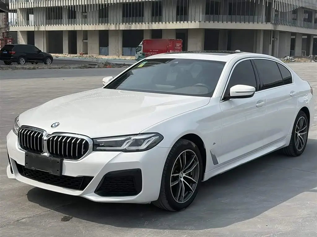 BMW 5 Series, 2022