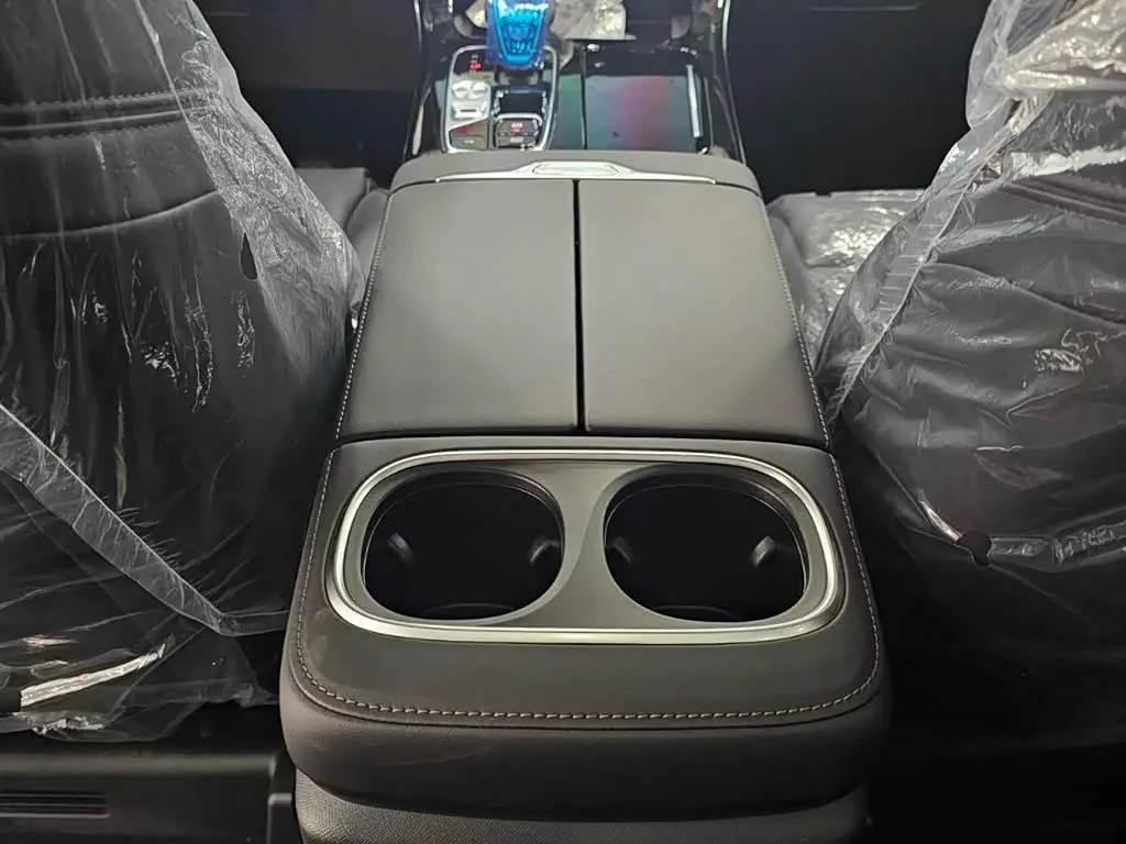 GAC Trumpchi Trumpchi M8 2026 — Şəkil 10/13