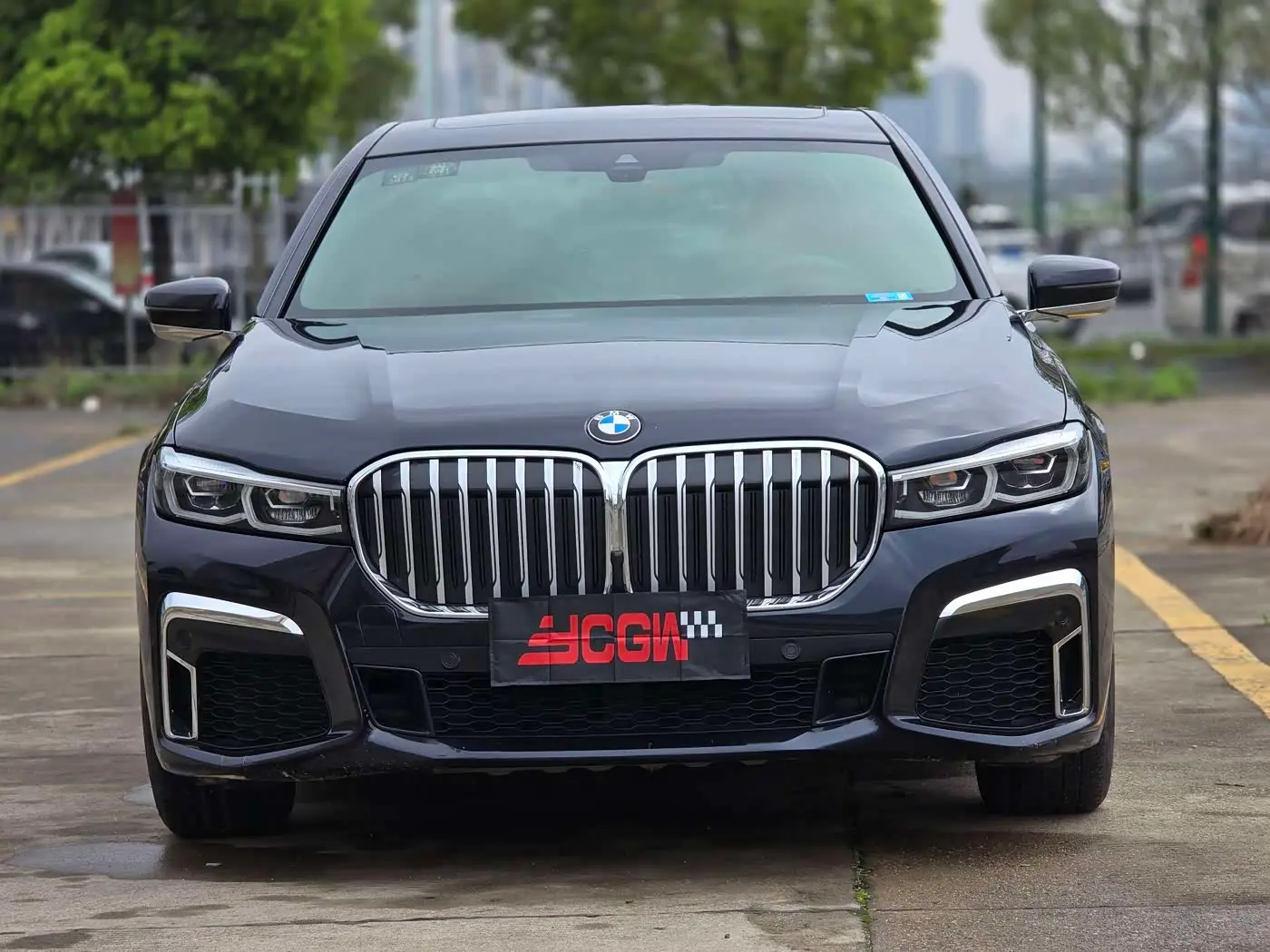 BMW 7 Series 2020 — Photo 2/16