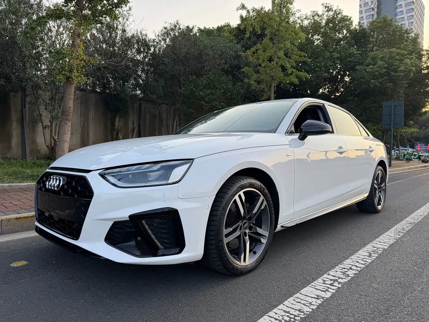Audi A4L, 2023