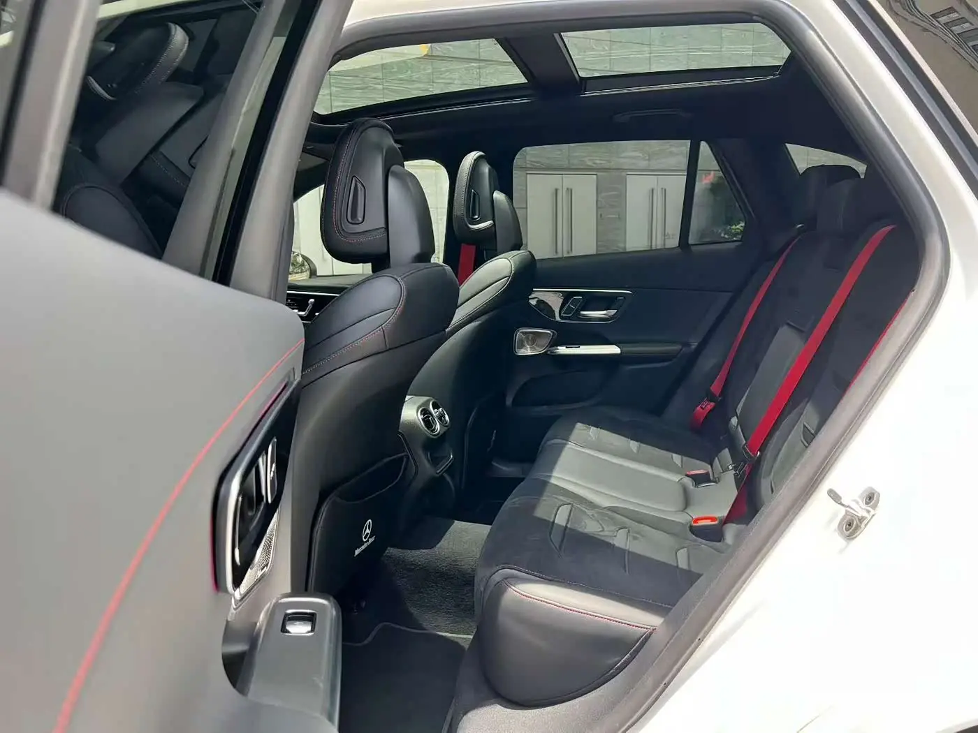 Mercedes-Benz GLC AMG 2026 — Photo 7/9
