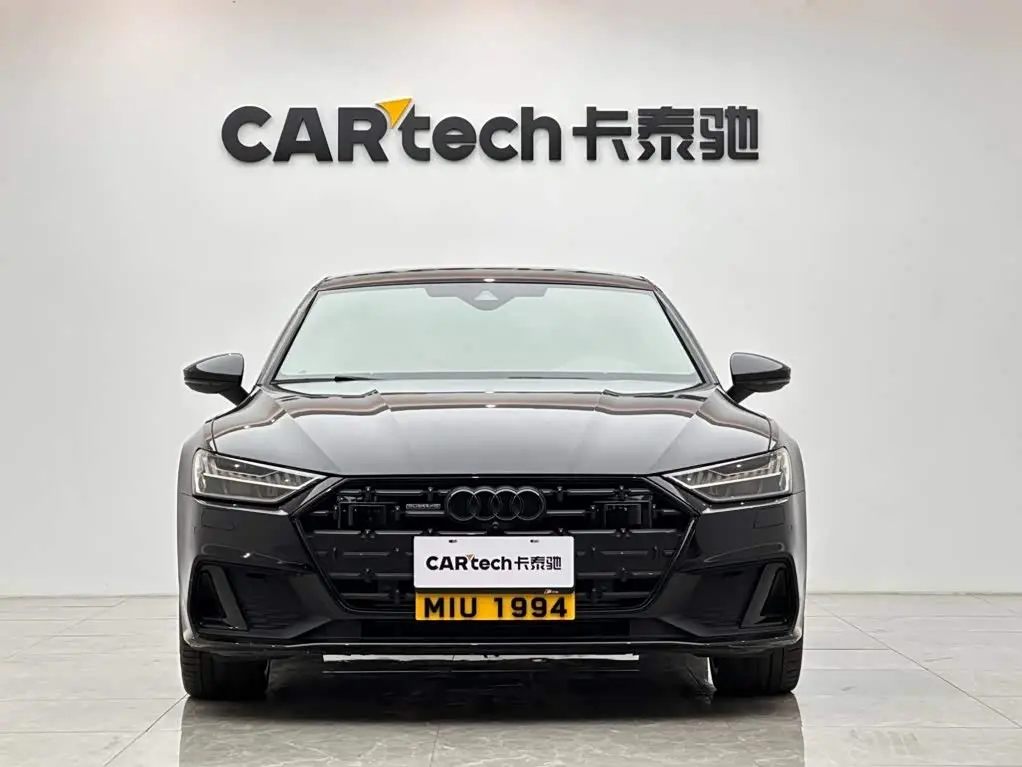 Audi A7L 2023 — Photo 7/17