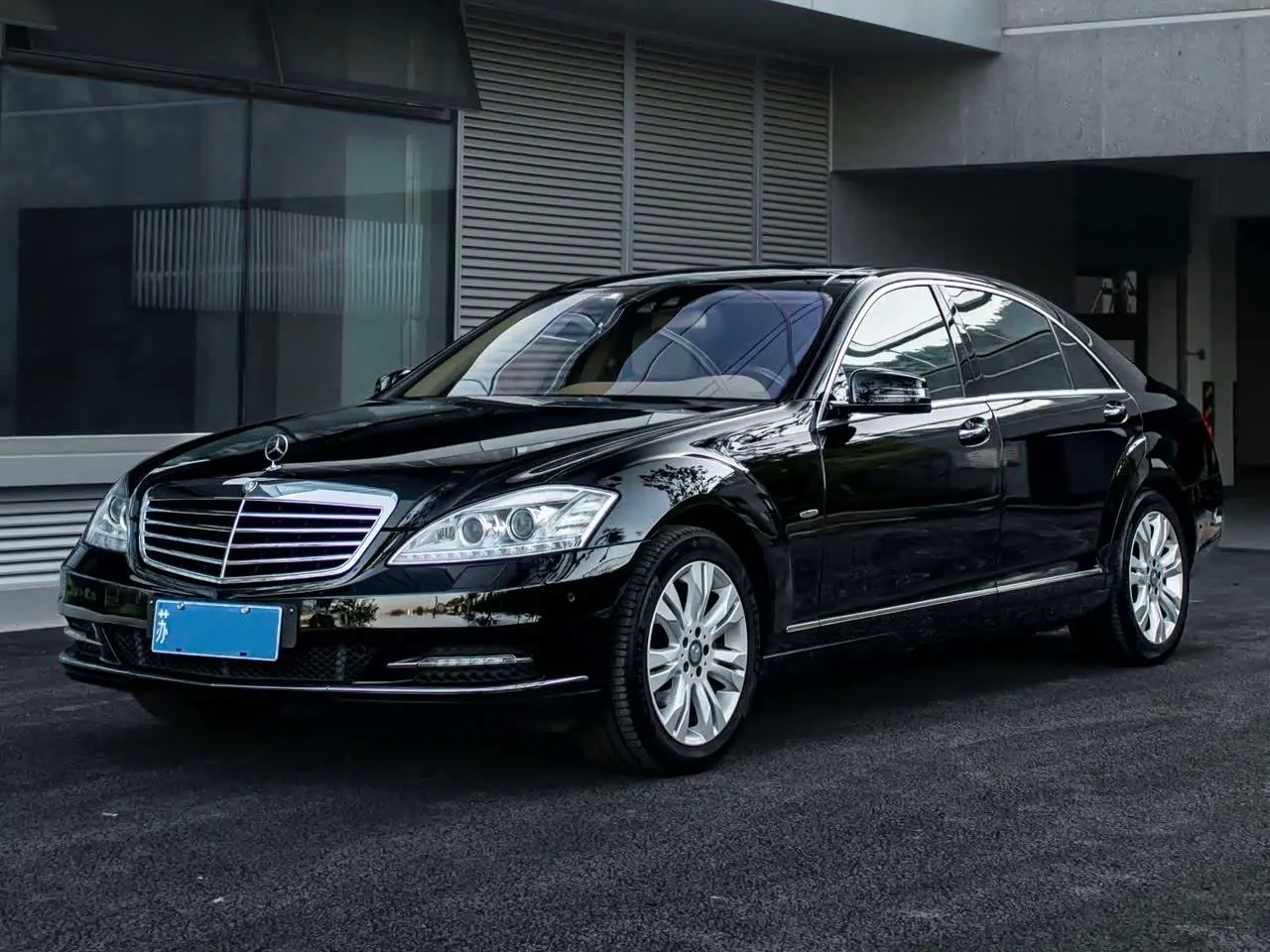 Mercedes-Benz S-Class 2013 — Photo 4/19