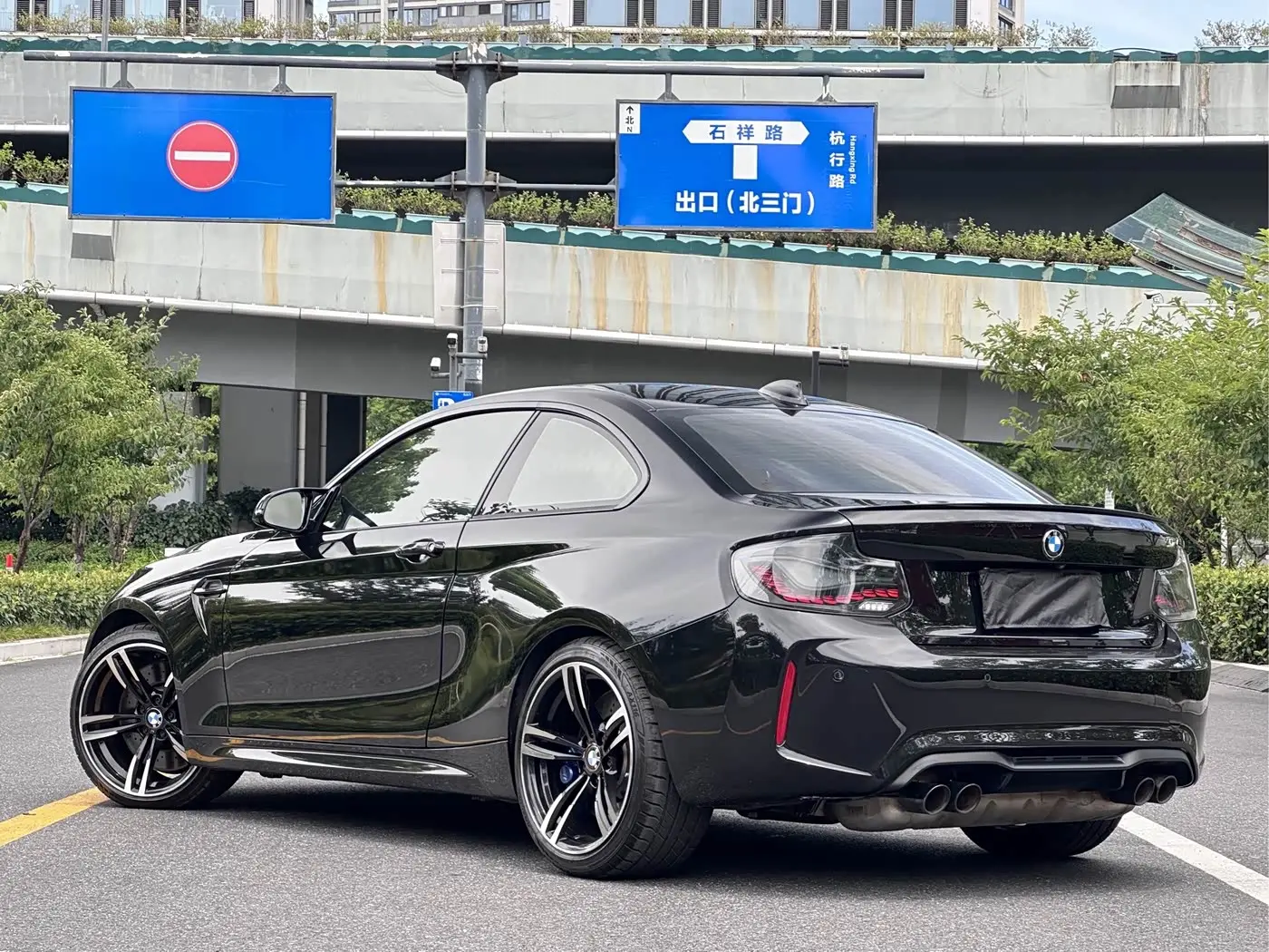BMW M2 2019 — Фото 19/20