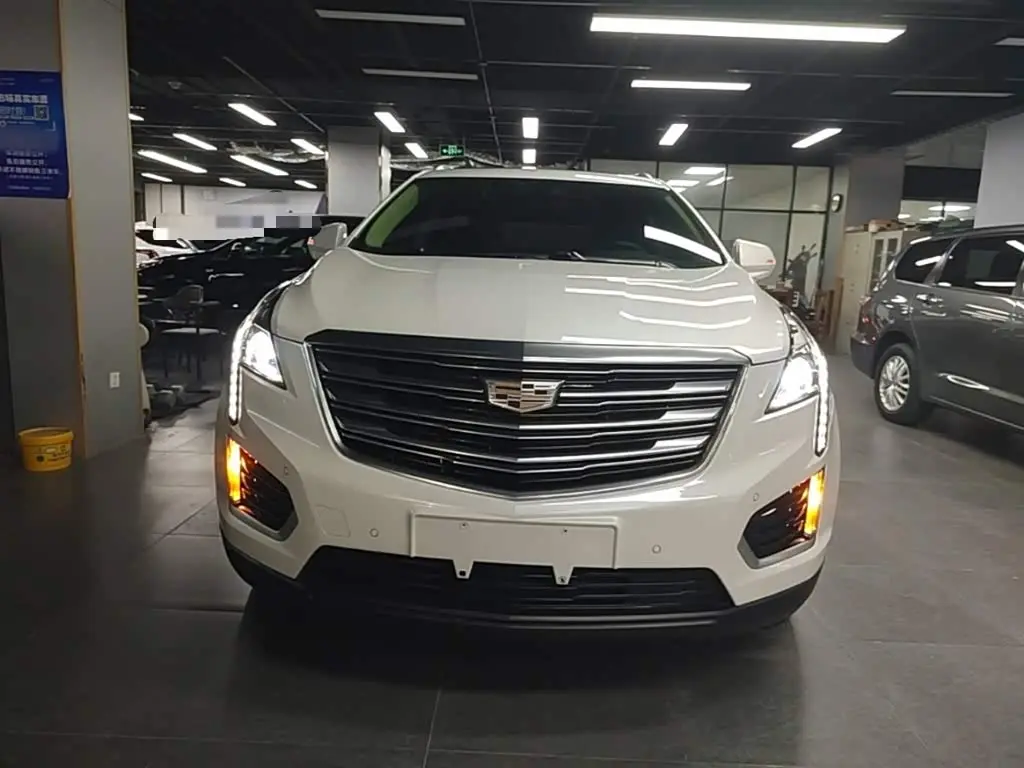 Cadillac XT5 2019 — Фото 3/20