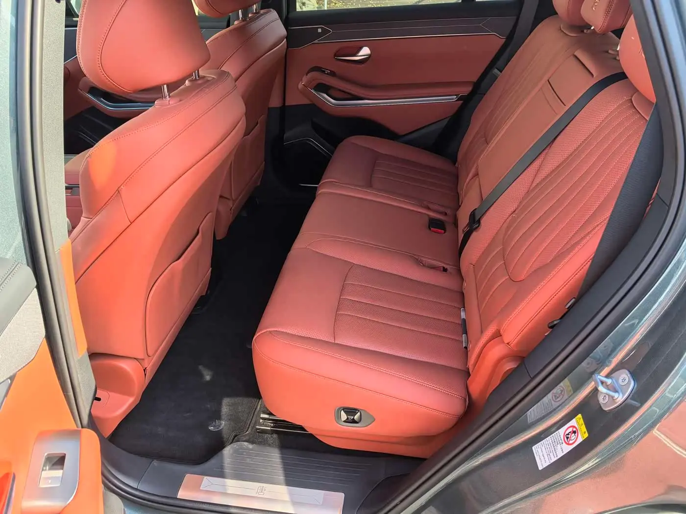 BYD Tang L 2025 — Photo 10/11