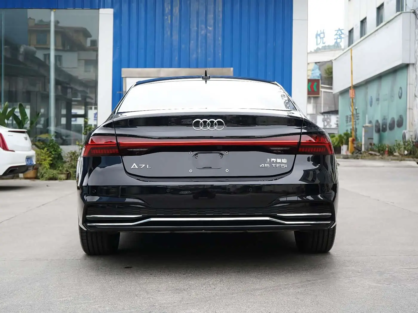Audi A7L 2025 — Фото 6/18