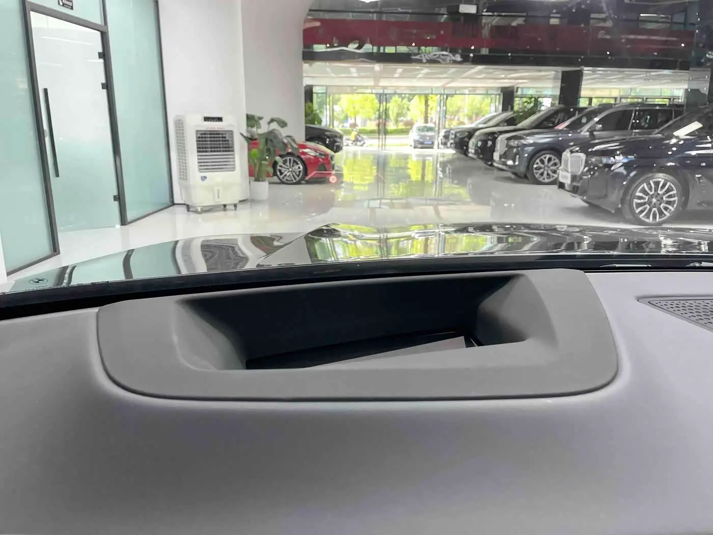 BMW X5 2025 — Photo 9/20