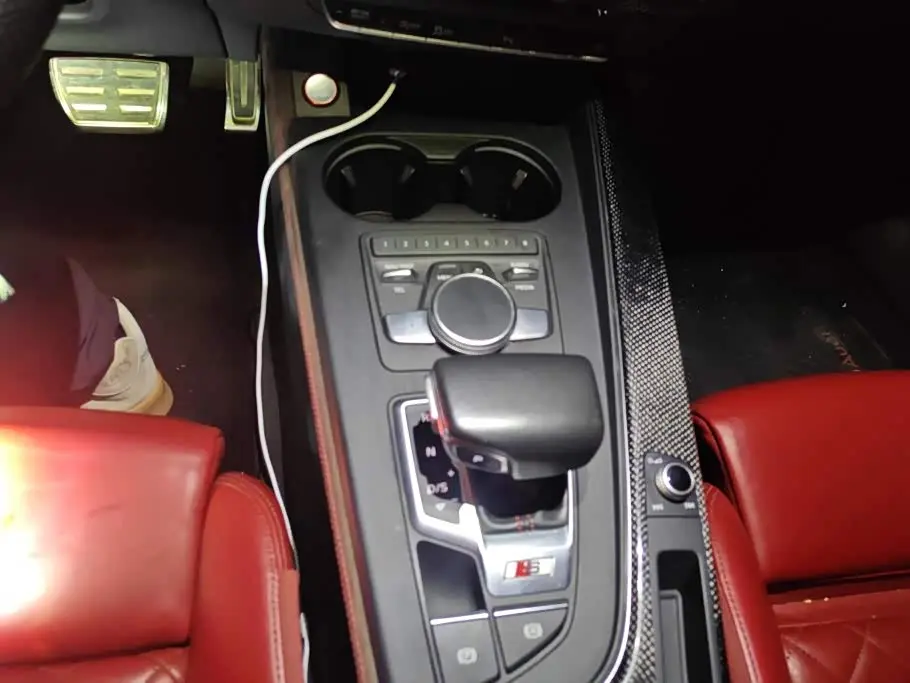 Audi S4 2019 — Photo 16/16