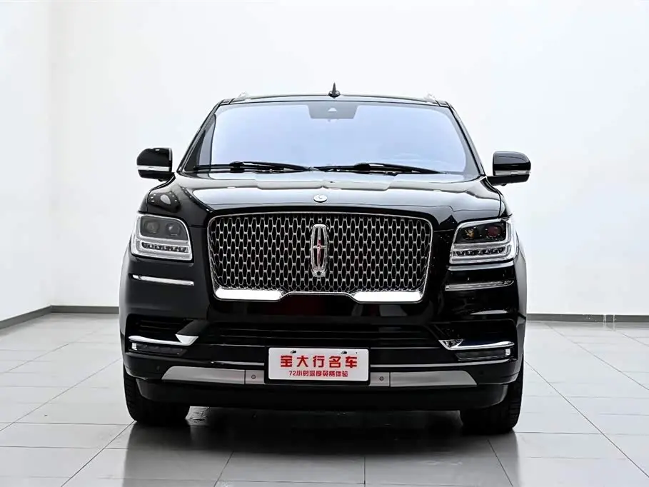 Lincoln Navigator 2020 — Photo 3/20