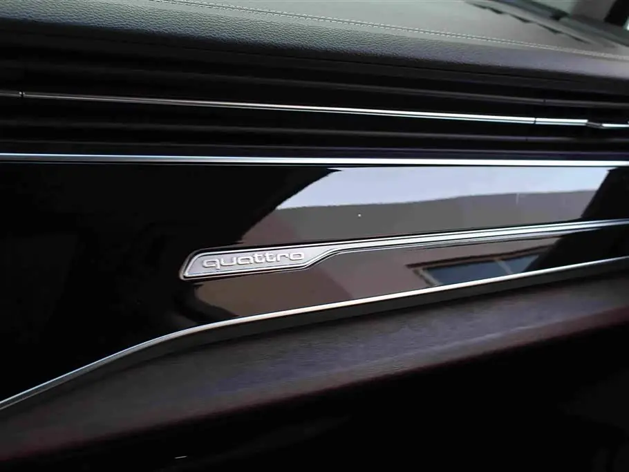 Audi Q7 2023 — Photo 11/17