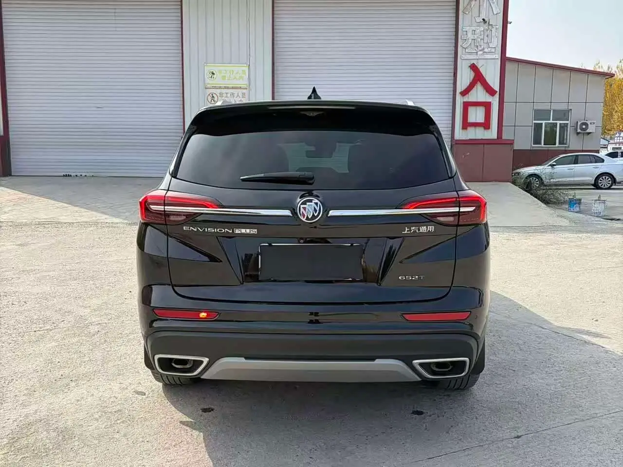 Buick Envision Plus 2023 — Фото 6/10