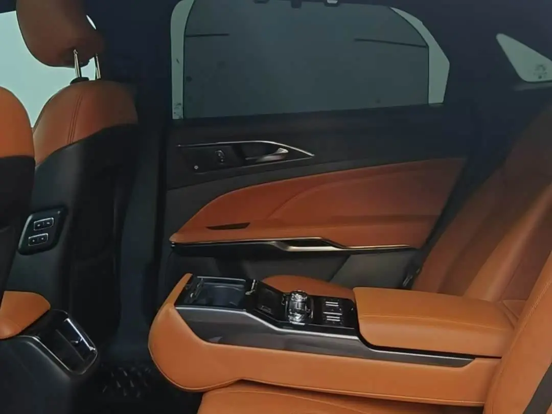 Ford Taurus 2019 — Şəkil 6/9