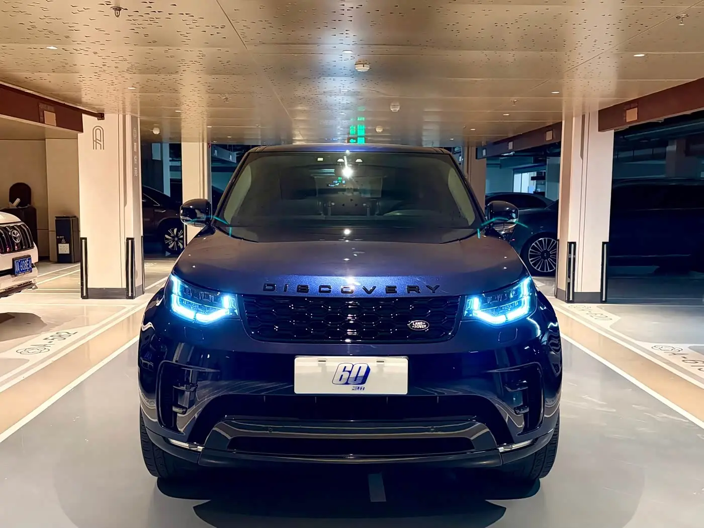 Land Rover Discovery 2018 — Photo 3/20