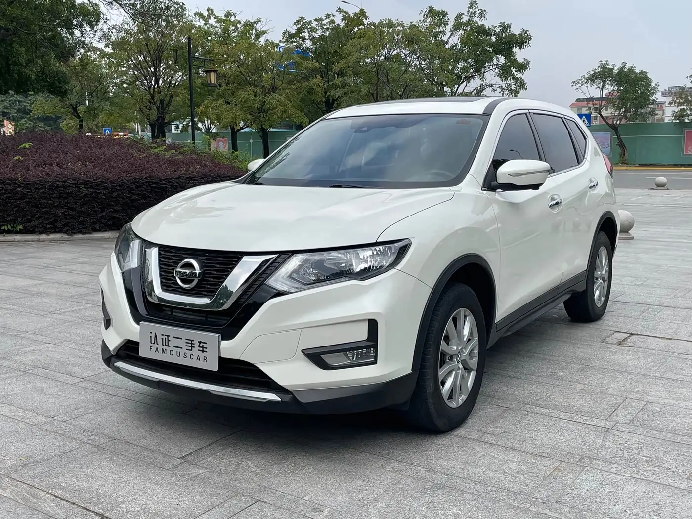 Nissan X-Trail 2021 — Photo 1/16