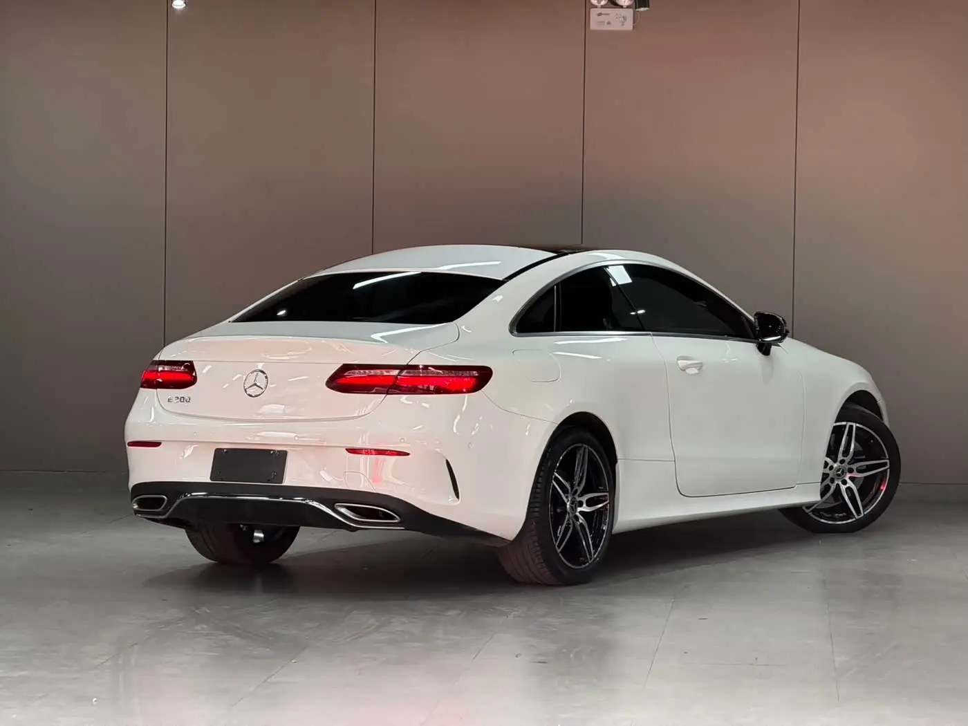 Mercedes-Benz E-Class 2018 — Şəkil 7/20