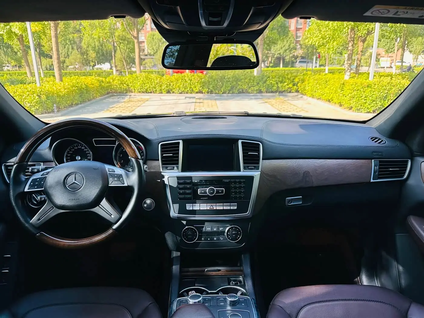 Mercedes-Benz GL-Class 2015 — Фото 9/18